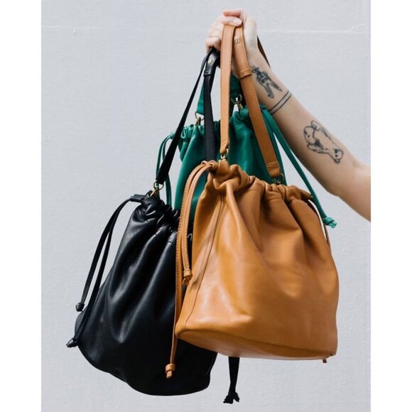 Madewell Handbags - New Madewell Leather Piazza Bucket Bag Shoulder Strap Crossbody Purse Old Money